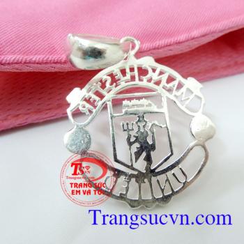 Mặt huy hiệu Manchester United bạc nam