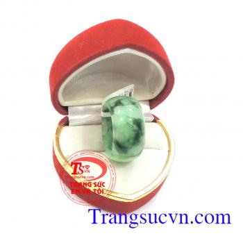 Nhẫn cẩm thạch tự nhiên bình an