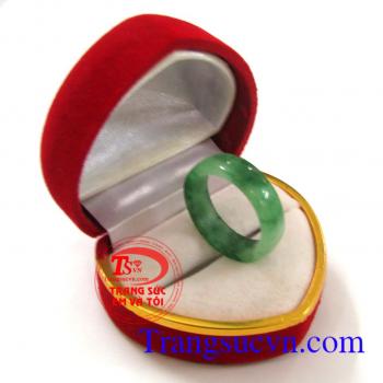 Nhẫn nam ngọc Jadeite thiên nhiên