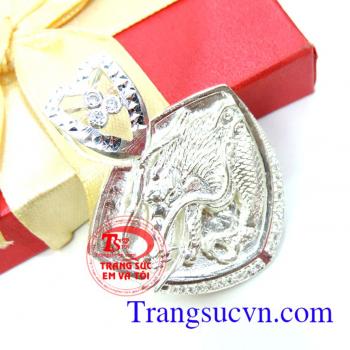Mặt rồng nam bạc chất lượng đảm bảo, mặt rồng bạc nam đeo sang trọng,hợp thời trang,giao toàn quốc mặt dây chuyền bạc, bảo hành uy tín,mẫu mã phong phú kiểu dáng mạnh mẽ.