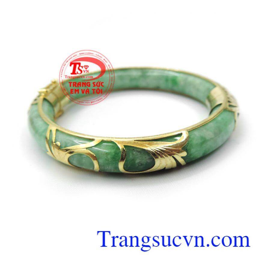 Vòng ngọc bọc vàng món quà ý nghĩa