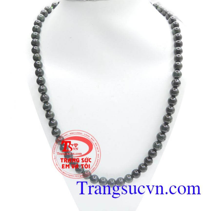 Ngọc cẩm thạch hộ mệnh