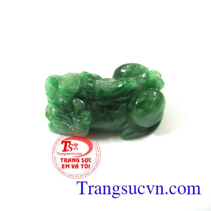 Ngọc tỳ hưu cẩm thạch