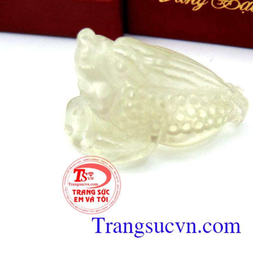 Thiềm thừ thạch anh trắng