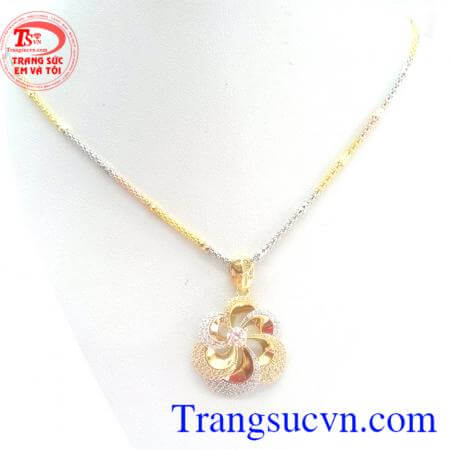 Bộ dây chuyền vàng Ý dành cho phái đẹp,mặt dây vàng ý,dây chuyền nữ vàng ý 18k sản phẩm làm tôn vinh vẻ đẹp quý phái,tinh tế,duyên dáng và quyến rũ