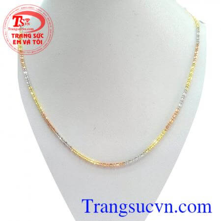 Trang sức nữ vàng 18k với hàng nghìn khách hàng ưa chuộng trong nhiều năm,sản phẩm trang sức vàng Italy,tinh tế,quyến rũ tôn vinh phái đẹp