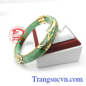 Vòng ngọc bọc vàng món quà ý nghĩa