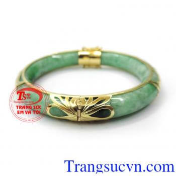 Vòng ngọc bọc vàng món quà ý nghĩa