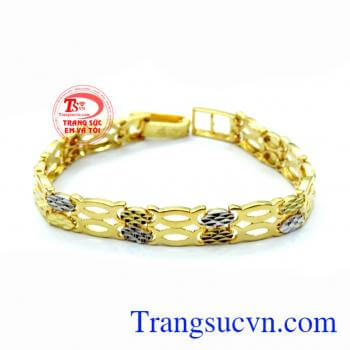 Chiếc lắc vàng tinh tế là món quà tuyệt vời cho người yêu thương