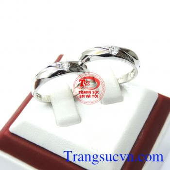 Nhẫn cưới vàng trắng