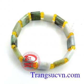 Vòng ngọc jadeite hợp mệnh