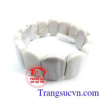 Vòng gỗ hóa thach