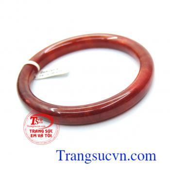 Vòng phỉ thúy đỏ