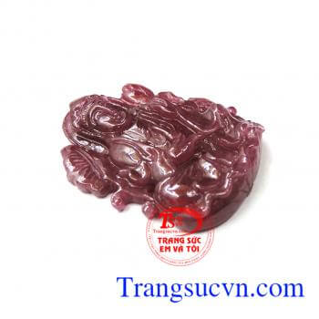 Phật quan âm ruby thiên nhiên 45Ct