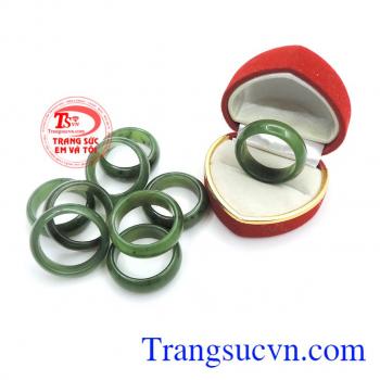 Chiếc nhẫn nephrite