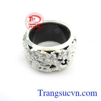 Nhẫn mã não đỏ rồng bạc