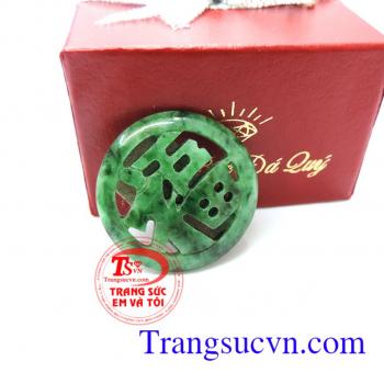 Mặt ngọc đẹp sang trọng