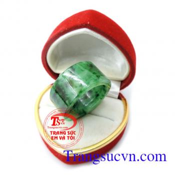 Nhẫn ngọc Jadeite thiên nhiên mới