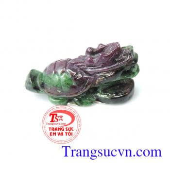 Long quy đá tự nhiên