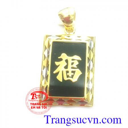 Mặt dây chữ phúc, mặt dây chuyền tinh tế, hợp thời trang, đeo cùng dây chuyền vàng, Mặt vàng cho nam đảm bảo chất lượng, uy tín nhiều năm được khách hàng bình chọn.
