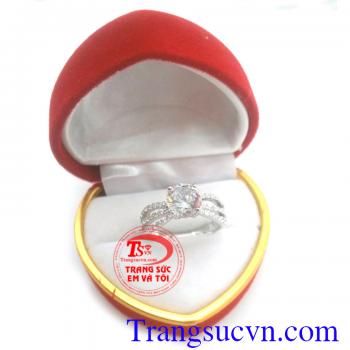 Nhẫn nữ vàng trắng 18k tinh tế