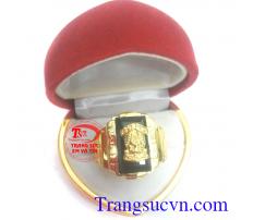 Nhẫn vàng tây gắn đá quý sang trọng cho nam giới, nhẫn nam vàng tây đẹp thời thượng, nhẫn gắn đá quý cho quý ông, giá cả chuẩn, kèm giấy kiểm định , cam kết 100$% về chất lượng sản phẩm.