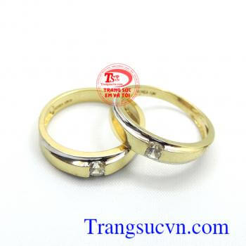 Nhẫn cưới chung đôi