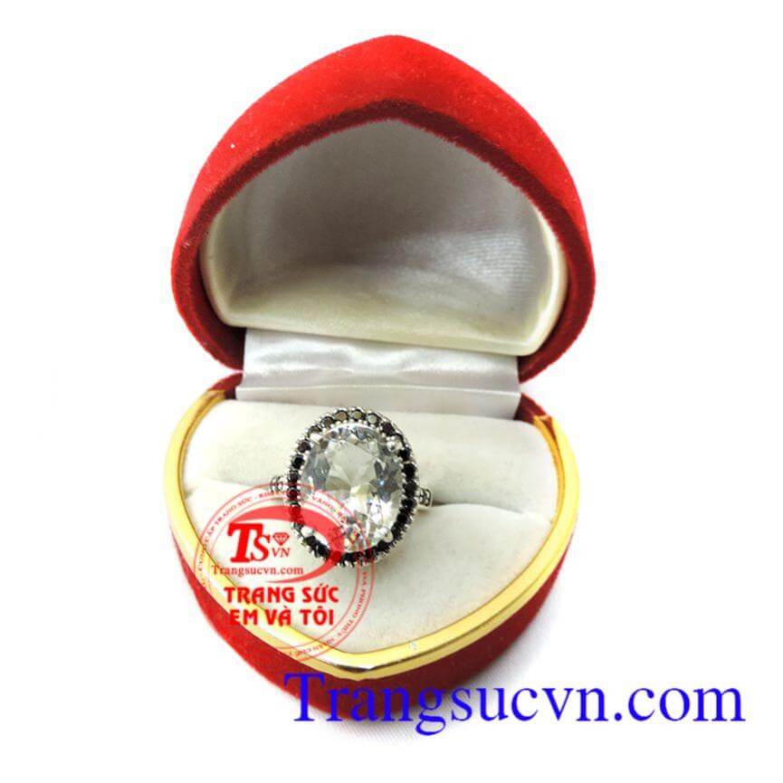 Nhẫn thạch anh trắng tinh khiết