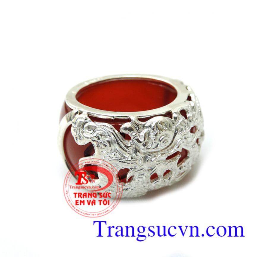 Nhẫn mã não bọc rồng mệnh Thổ