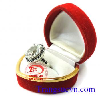 Nhẫn thạch anh trắng tinh khiết