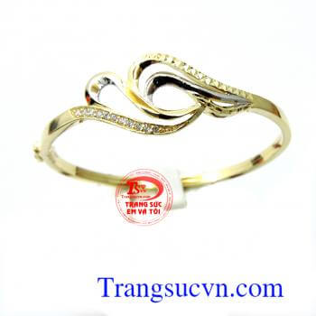 Vòng nữ vàng đeo tay đảm bảo chất lượng vàng, màu sáng bền đẹp,vàng tây 10k Vòng nữ vàng nữ tính món quà ý nghĩa trong dịp 08-03, dịp sinh nhật,vòng tay vàng thiết kế tinh tế,đeo hợp thời trang,vòng cho nữ, vòng tay vàng tây đẹp,Uy tín, khách hàng ưa chuộ