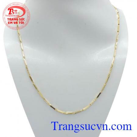 Sợi dây vàng gắn kết tình duyên, Dây chuyền vàng nữ thiết kế sang trọng, gắn kết tình cảm đôi bên, là món quà yêu thương mà người phụ nữ luôn mong muốn nhận được từ những người thân yêu.
