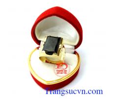 Nhẫn nam vàng đá đen