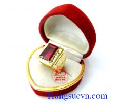 Nhẫn vàng đá đỏ nam