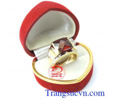 Nhẫn vàng tây đeo tay