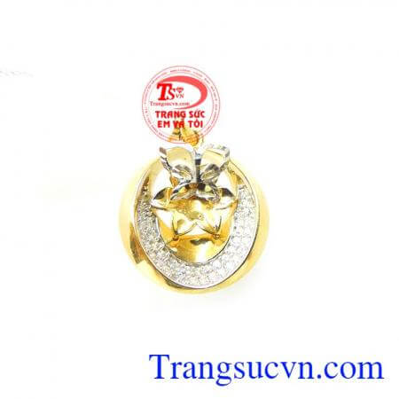 Mặt dây chuyền vàng của nữ