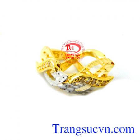 Hoa tai rẻ đẹp, hoa tai vàng 10k, hoa tai tinh tế, kiểu dáng đẹp, mang lại vẻ đẹp hợp thời trang cho người đeo.