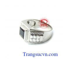 Nhẫn nam vàng trắng sapphire Mệnh Thủy và Mộc
