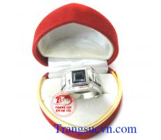 Nhẫn nam vàng trắng sapphire Mệnh Thủy và Mộc