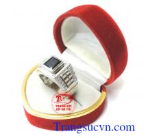 Nhẫn nam vàng trắng sapphire Mệnh Thủy và Mộc