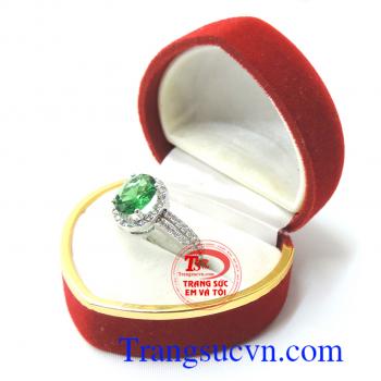 Nhẫn nữ vàng trắng đá xanh