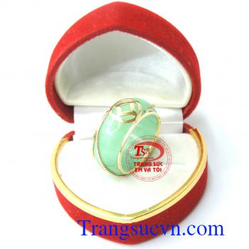 Nhẫn vàng đồng xu ngọc