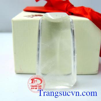 Thạch anh trắng phong thủy