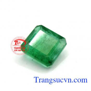 Ngọc lục bảo phú quý