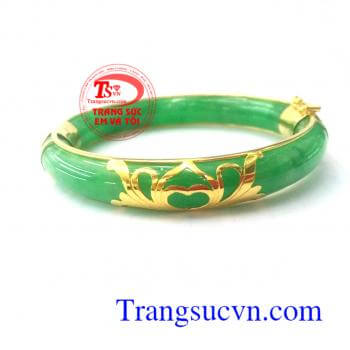 Vòng ngọc bọc vàng tây món quá ý nghĩa. Vòng cẩm thạch vàng hoa văn