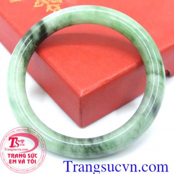 Vòng ngọc cẩm thạch đẹp thiên nhiên
