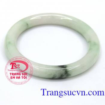 Vòng ngọc may mắn, kiểu dáng sang trọng, thời trang, chất lượng tốt, là món quà ý nghĩa tặng cho mẹ, chị, bạn gái trong các ngày lễ, kỷ niệm