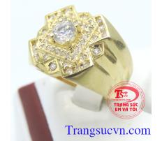 Nhẫn nam vàng thiết kế tinh tế, nhẫn nam vàng 10k đính đá thiết kế tinh tế, kiểu dáng tôn lên vẻ sang trọng, nhẫn nam vàng khẳng định đẳng cấp, vàng sáng, sản phẩm kèm giấy kiểm định, thu mua lại thời hạn vĩnh viễn.