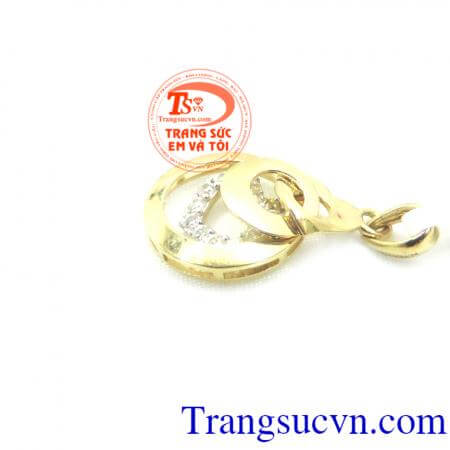 Mặt trái tim lồng trái tim, mặt dây chuyền vàng tây đẹp, mặt dây chuyền lồng trái tim thiết kế độc đáo, biểu tượng của tình yêu nằm trong một vòng tròn vĩnh cửu, không có điểm đầu, cũng không có điểm kết thúc, là hy vọng cho tình yêu bền vững mãi mãi theo