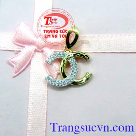 Mặt chanel thương hiệu đỉnh cao phù hợp mọi lứa tuổi, hợp thời trang và sang trọng quý phái dễ kết hợp với trang phục